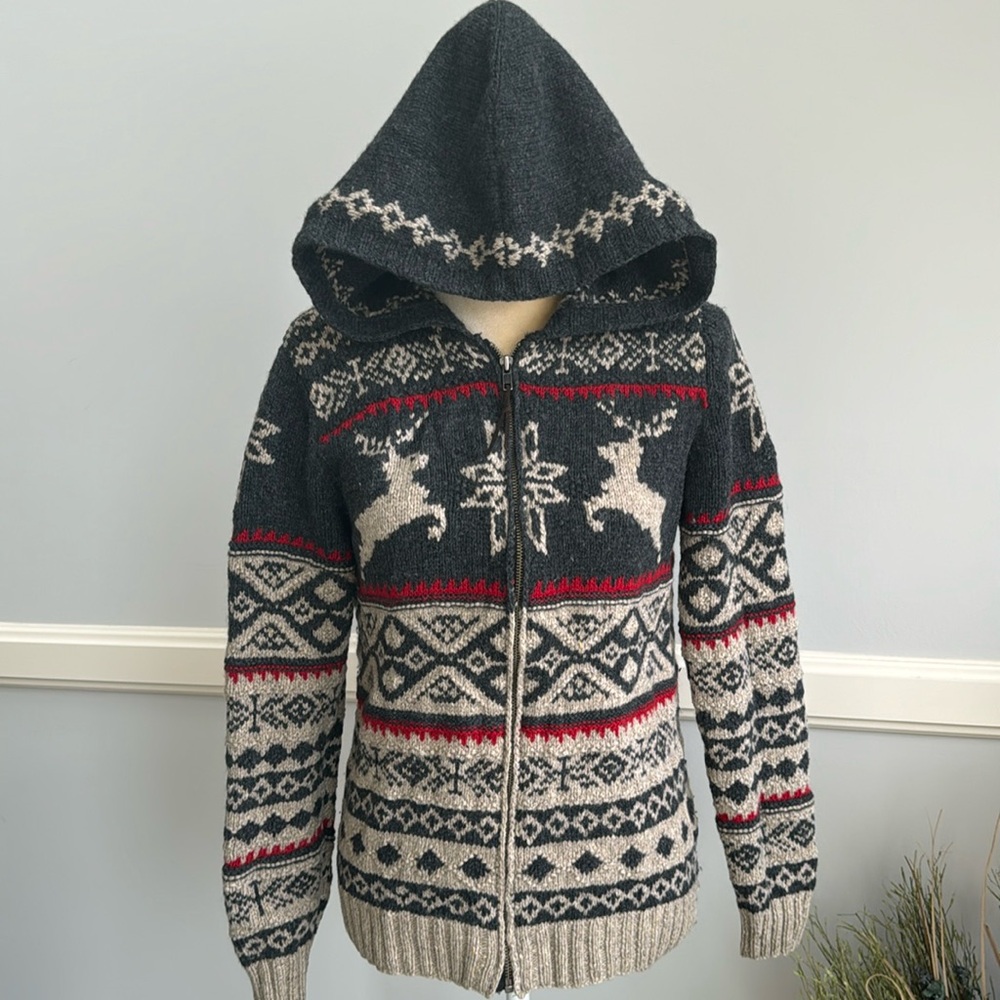 Ralph Lauren Hooded  Hand Knit Sweater. Size M